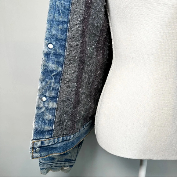 Vintage Levi’s Wool Lined Denim Jacket - Bomber / Trucker style - Picture 6 of 11